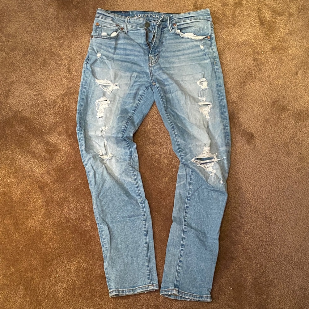 American Eagle Outfitters Light Blue Distressed Athletic Fit Jeans